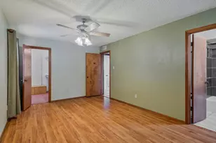 2716 Plover Ln, Irving, TX 75060 - Photo 18