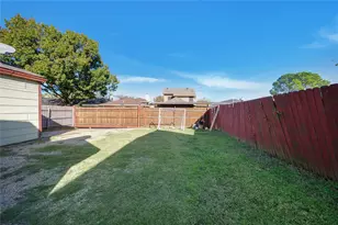 10464 Woodleaf Dr, Dallas, TX 75227 - Photo 26