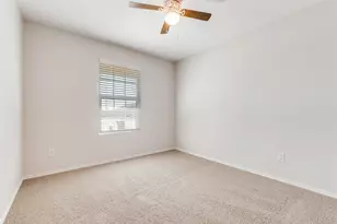 9287 Summerlee St, Dallas, TX 75227 - Photo 22