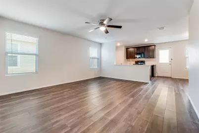 9287 Summerlee Street, Dallas, TX 75227 - Photo 6