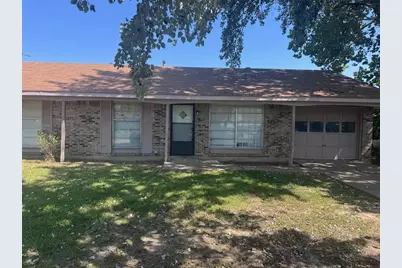 2112 Sunset, Paris, TX 75421 - Photo 1
