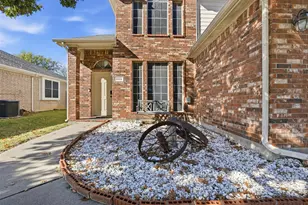 6001 Big Flat Dr, Fort Worth, TX 76131 - Photo 4