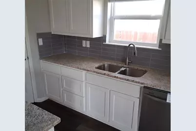 207 E McCoulskey Street, Terrell, TX 75160 - Photo 8