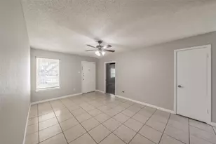 3029 Montclair Pl, Denton, TX 76209 - Photo 2