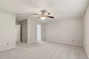 22 Doral Ct, Pantego, TX 76013 - Photo 4