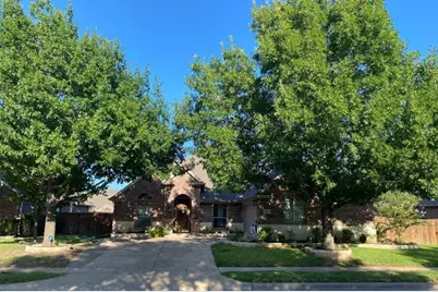 8101 Summerleaf Drive, Arlington, TX 76001 - Photo 1