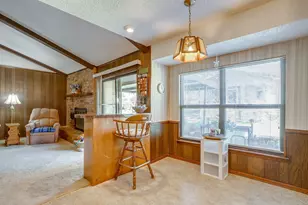 206 Laura Dr, Burleson, TX 76028 - Photo 10