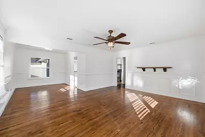 7835 Tillman Street, Dallas, TX 75217 - Photo 10