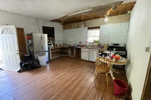 1617 6th St, Brownwood, TX 76801 - Photo 4