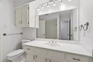 2505 Oak Manor Ct, Arlington, TX 76012 - Photo 18