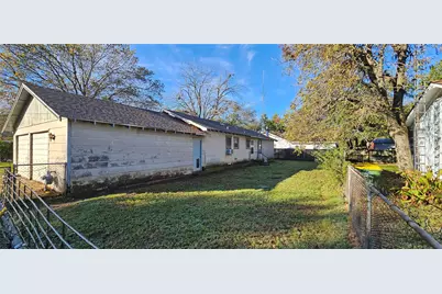 1061 E Walnut Street, Hillsboro, TX 76645 - Photo 36
