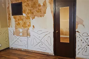 1061 E Walnut St, Hillsboro, TX 76645 - Photo 28