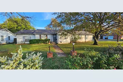 1061 E Walnut Street, Hillsboro, TX 76645 - Photo 2