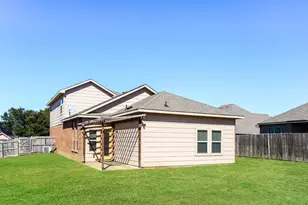 703 Woodcrest Dr, Ennis, TX 75119 - Photo 18