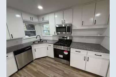 905 Brown Trail, Bedford, TX 76022 - Photo 4