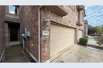 173 Barrington Lane, Lewisville, TX 75067 - Photo 4