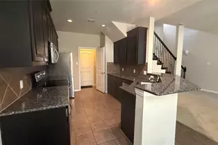 173 Barrington Ln, Lewisville, TX 75067 - Photo 6