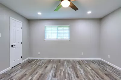 111 Kay, Robinson, TX 76706 - Photo 10