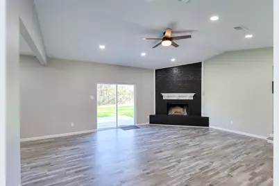 111 Kay, Robinson, TX 76706 - Photo 6