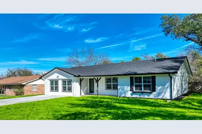 111 Kay, Robinson, TX 76706 - Photo 2