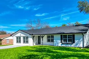 111 Kay, Robinson, TX 76706 - Photo 2