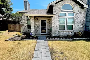 6419 Valleybrooke Ct, Arlington, TX 76001 - Photo 1
