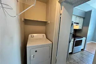 6419 Valleybrooke Ct, Arlington, TX 76001 - Photo 18