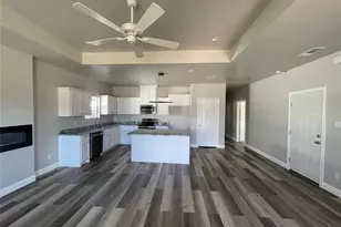 813 Sayle, Greenville, TX 75401 - Photo 4