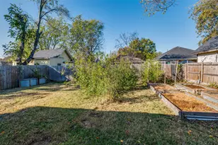 4019 Soloman Dr, Dallas, TX 75212 - Photo 32