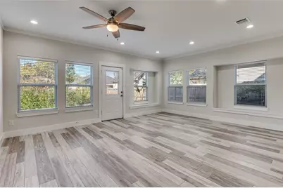 4019 Soloman Drive, Dallas, TX 75212 - Photo 16