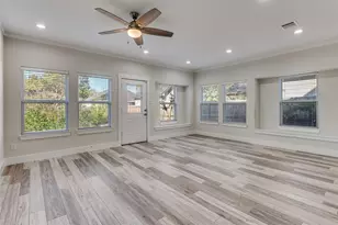 4019 Soloman Dr, Dallas, TX 75212 - Photo 16