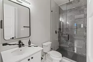 4150 Khawlah Nafal Ct, Irving, TX 75038 - Photo 16
