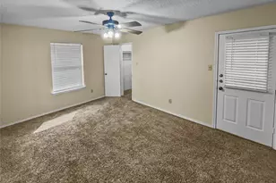 828 Mirabell Ct, Arlington, TX 76015 - Photo 8