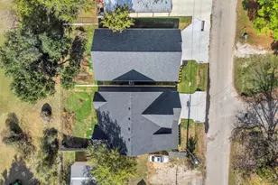 1010 Mustang Trail, Granbury, TX 76049 - Photo 30