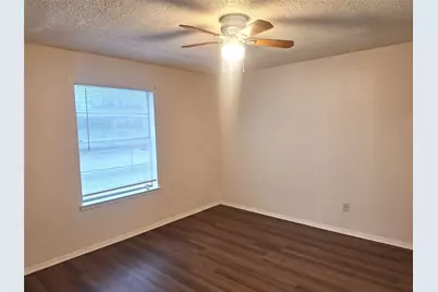 7045 Crosstimbers Lane, North Richland Hills, TX 76182 - Photo 14