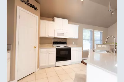 2720 Hilcroft Avenue, Denton, TX 76210 - Photo 12