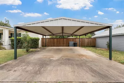 210 W 9th Street, McGregor, TX 76657 - Photo 24