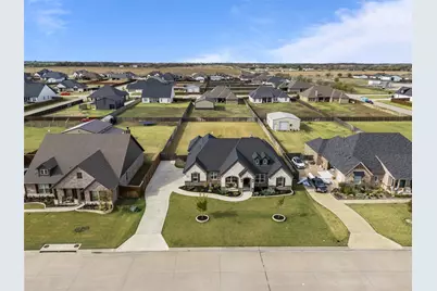 9009 Hidden Pond Street, Justin, TX 76247 - Photo 2