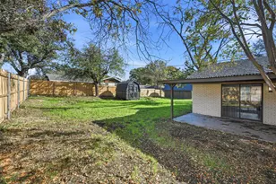 3801 Palomino Dr, Benbrook, TX 76116 - Photo 28