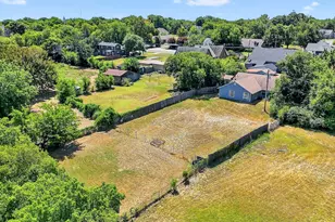 602 1/2 W Grand St, Whitewright, TX 75491 - Photo 30