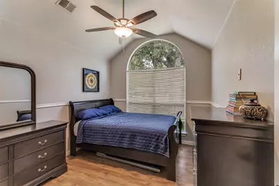 1217 Banks Street, River Oaks, TX 76114 - Photo 28