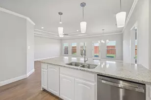 1033 Nighthawk Trl, Alvarado, TX 76009 - Photo 14