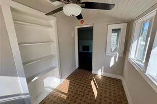 915 Hartsdale Dr, Dallas, TX 75211 - Photo 20