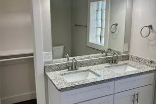 915 Hartsdale Dr, Dallas, TX 75211 - Photo 14