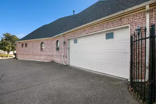 3808 Park Flower Ct, Arlington, TX 76017 - Photo 16