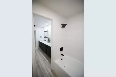 2409 Sunset Lane, Burleson, TX 76028 - Photo 14