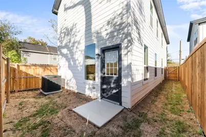 501 N Moore Street, Dallas, TX 75203 - Photo 28