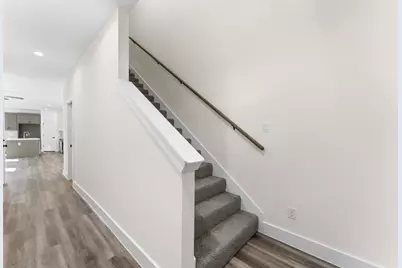 501 N Moore Street, Dallas, TX 75203 - Photo 2