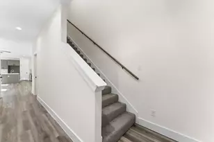 501 N Moore St, Dallas, TX 75203 - Photo 2