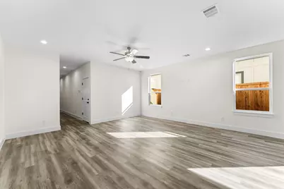 501 N Moore Street, Dallas, TX 75203 - Photo 4